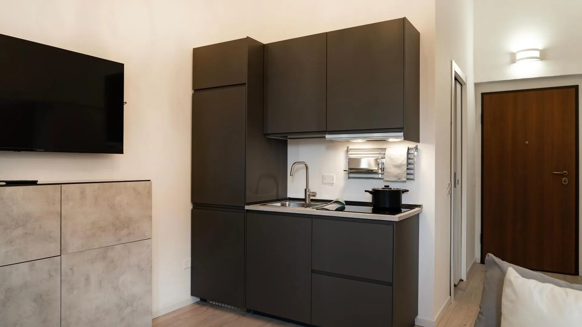 5Min From Citta Alta Elegant & Chic Apartment Bergamo 0*,  Włochy